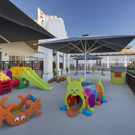 Martinhal Quinta Family אתר נופש 4*